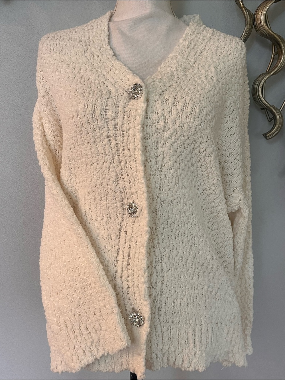 Sparkling Snow Sweater by Eesome NWT - Picture 2 of 5